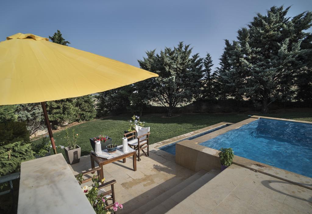 Villa Corina Near The Airport Kouvaras ภายนอก รูปภาพ