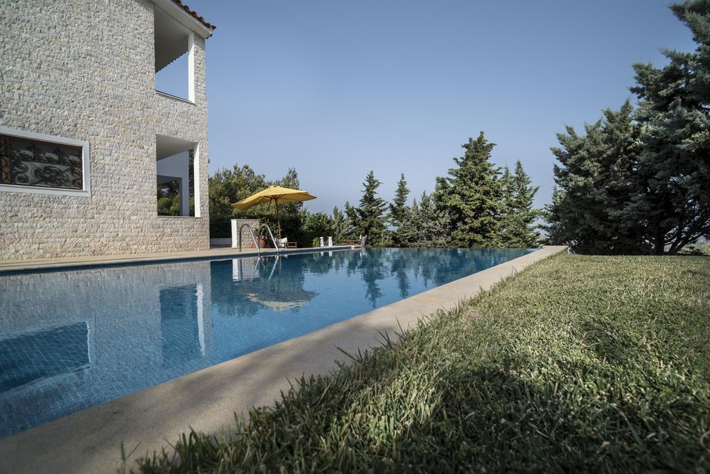 Villa Corina Near The Airport Kouvaras ภายนอก รูปภาพ