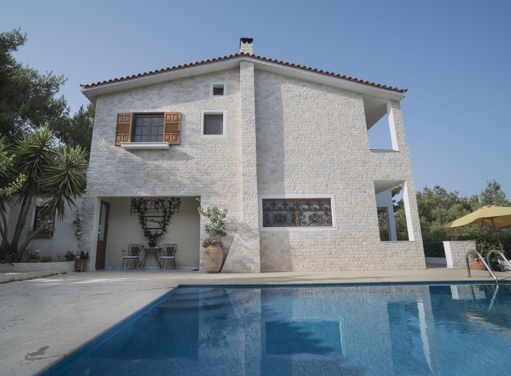 Villa Corina Near The Airport Kouvaras ภายนอก รูปภาพ