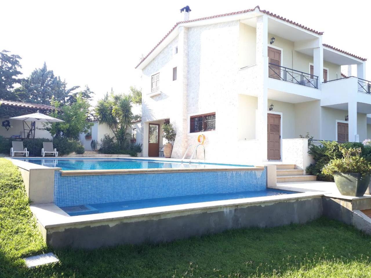 Villa Corina Near The Airport Kouvaras ภายนอก รูปภาพ