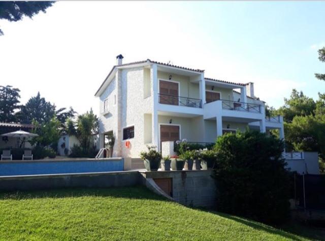 Villa Corina Near The Airport Kouvaras ภายนอก รูปภาพ